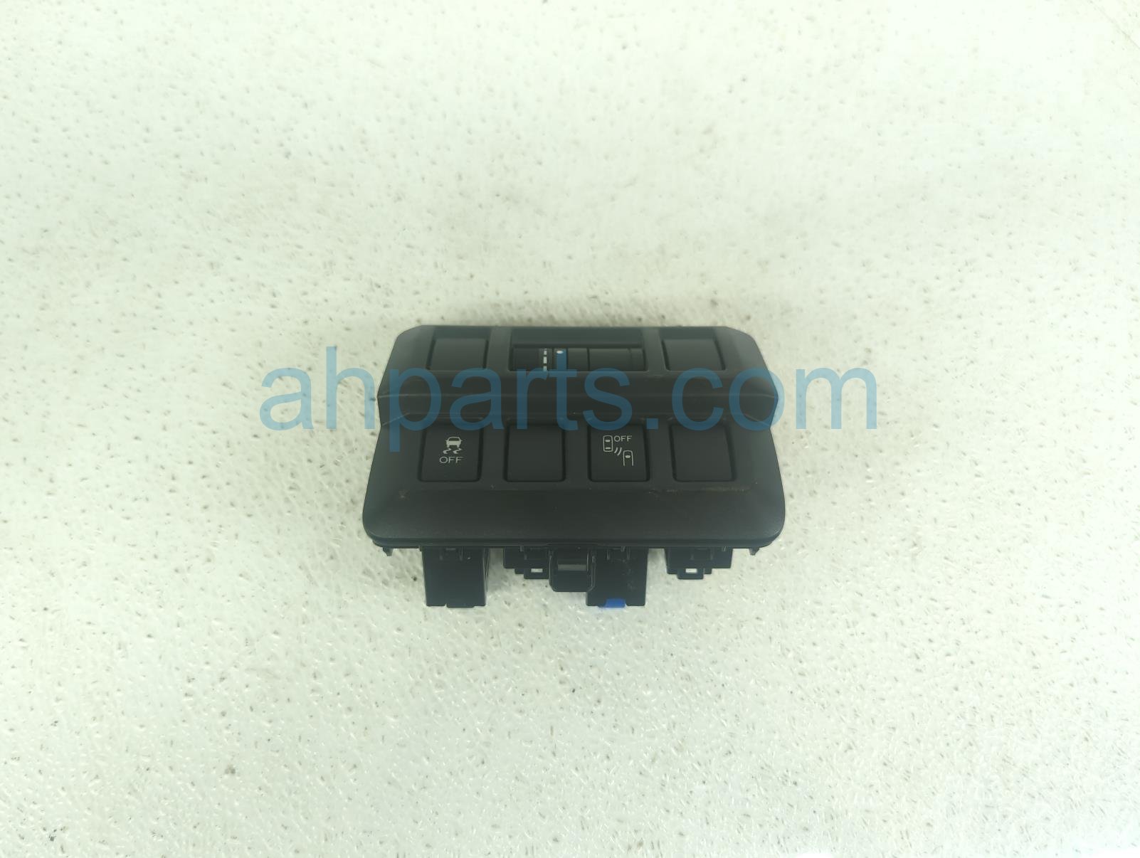 $30 Subaru LH DASHBOARD TRIM + SWITCH ASSY $30 Subaru LH DASHBOARD TRIM + SWITCH ASSY