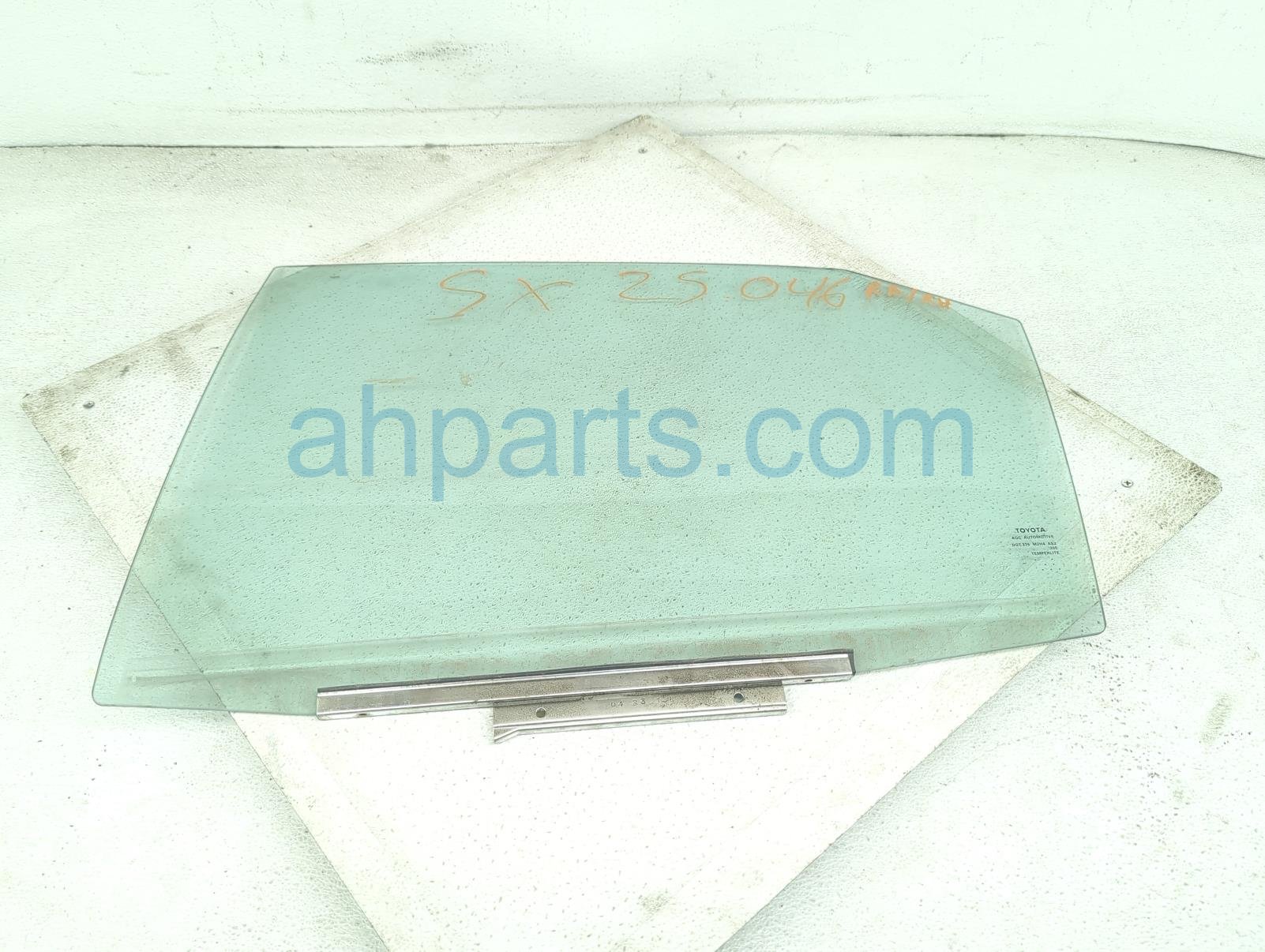 $95 Toyota RR/RH DOOR GLASS WINDOW $95 Toyota RR/RH DOOR GLASS WINDOW