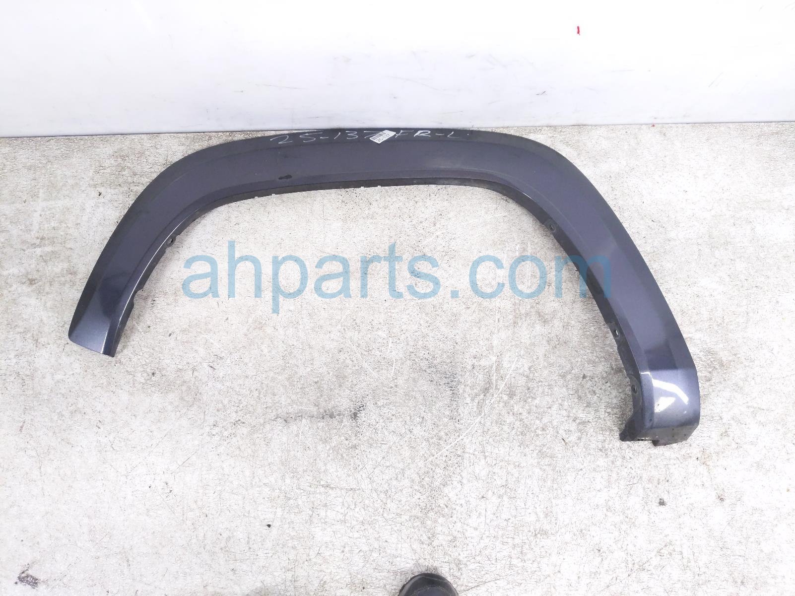 $125 Toyota FR/LH FENDER FLARE - GREY * $125 Toyota FR/LH FENDER FLARE - GREY *