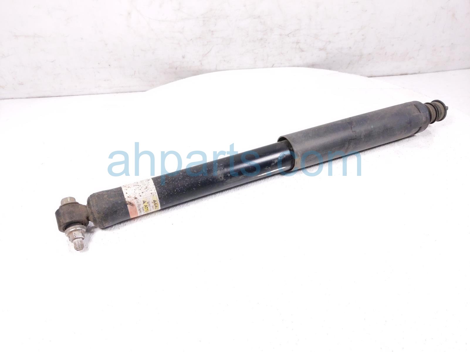 $29 Toyota RR/RH SHOCK ABSORBER - SR5 4X2 $29 Toyota RR/RH SHOCK ABSORBER - SR5 4X2