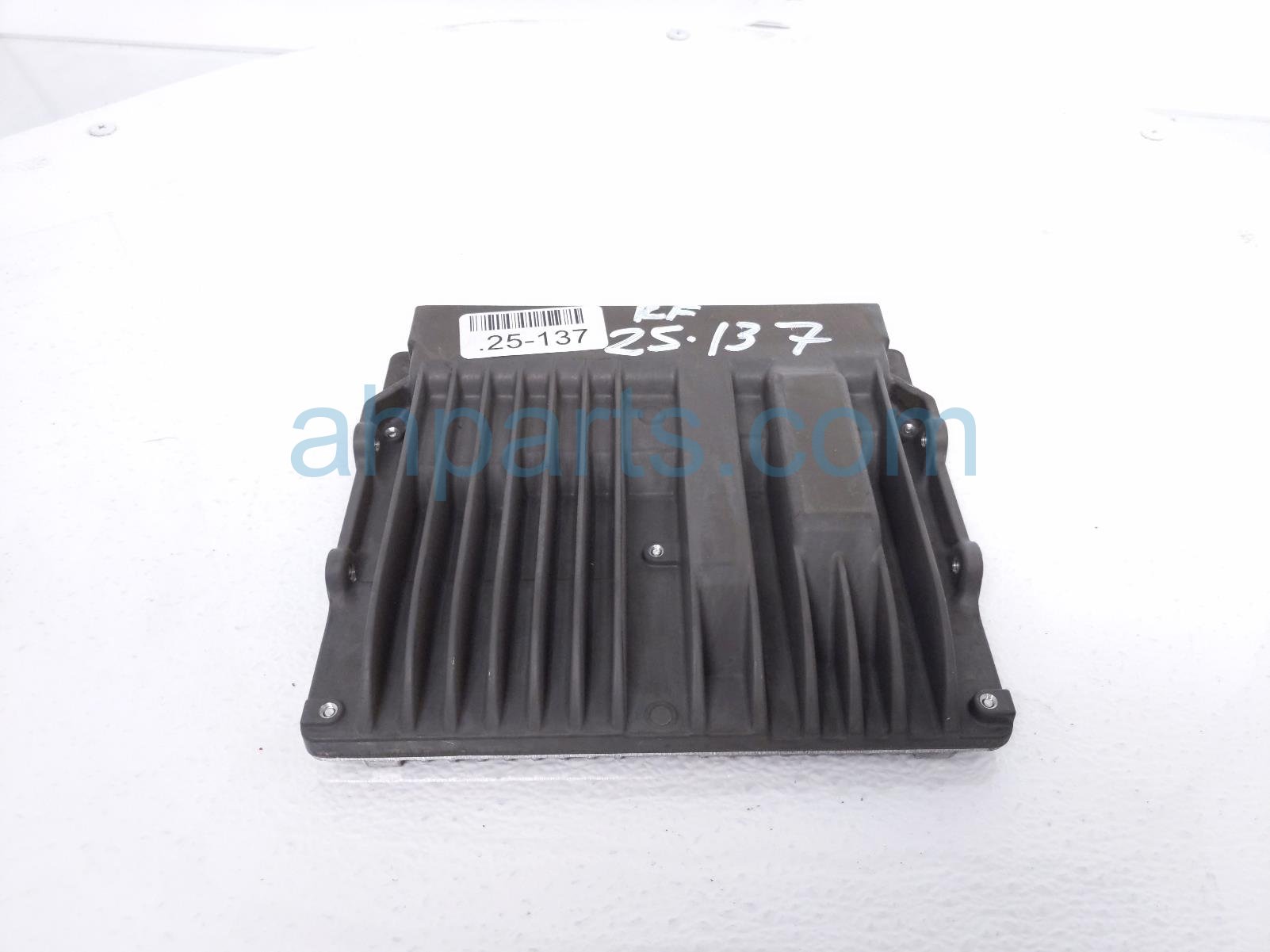 $125 Toyota ENGINE COMPUTER UNIT - AT $125 Toyota ENGINE COMPUTER UNIT - AT