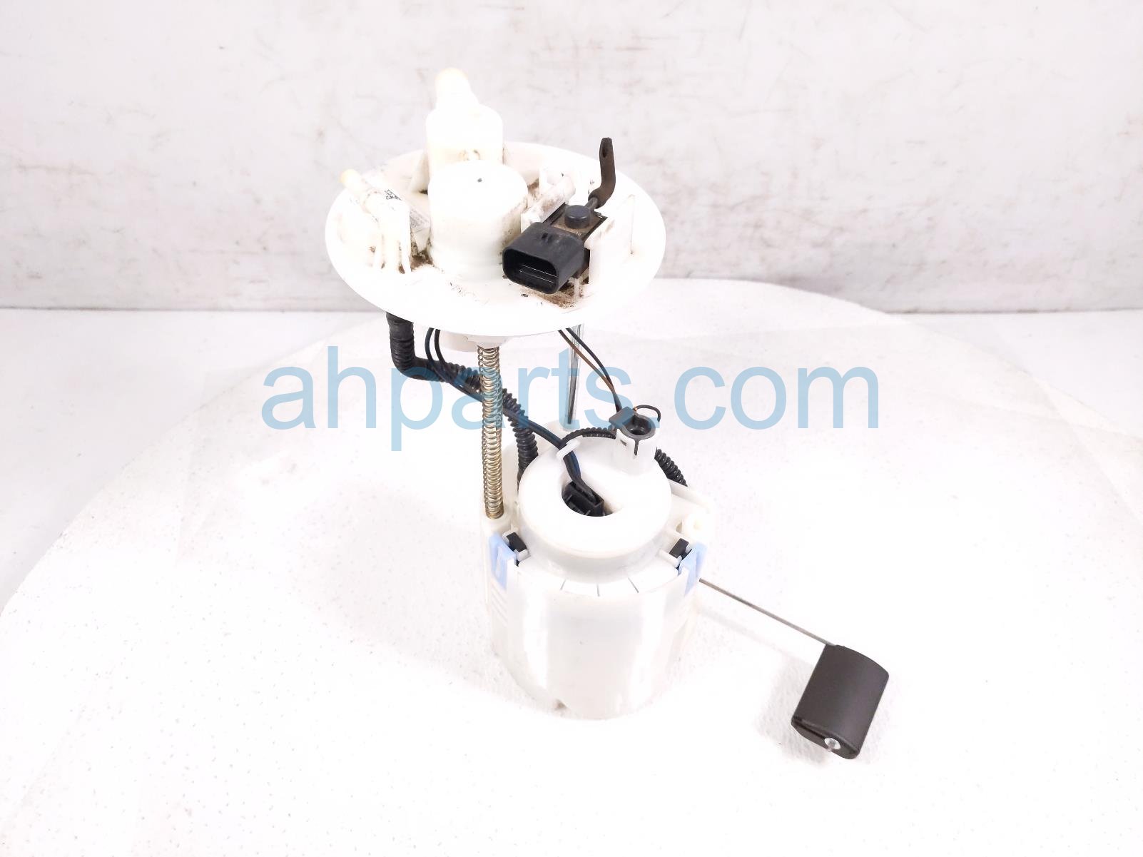 $125 Kia GAS / FUEL PUMP (TANK MOUNTED) $125 Kia GAS / FUEL PUMP (TANK MOUNTED)