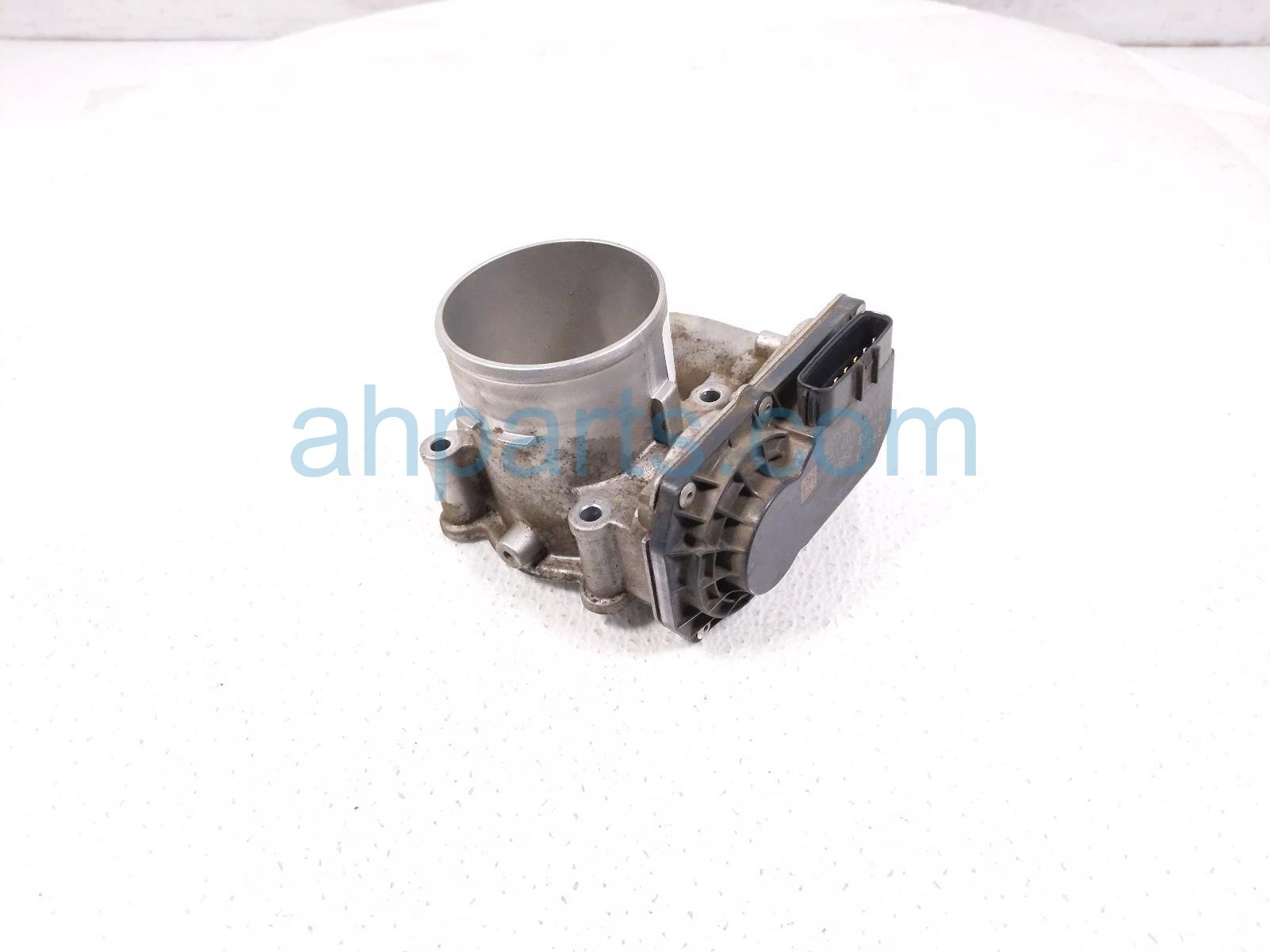 $75 Kia THROTTLE BODY $75 Kia THROTTLE BODY