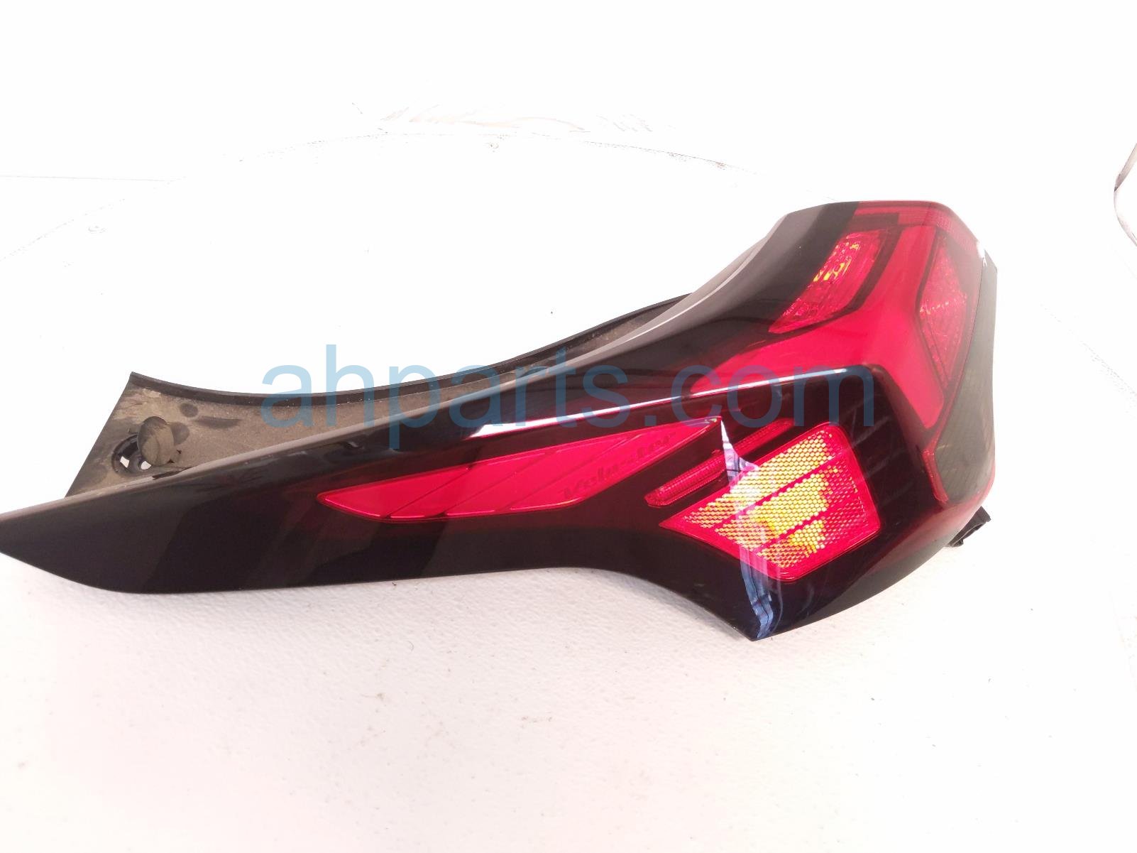 $125 Hyundai LH TAIL LAMP (ON BODY)* $125 Hyundai LH TAIL LAMP (ON BODY)*