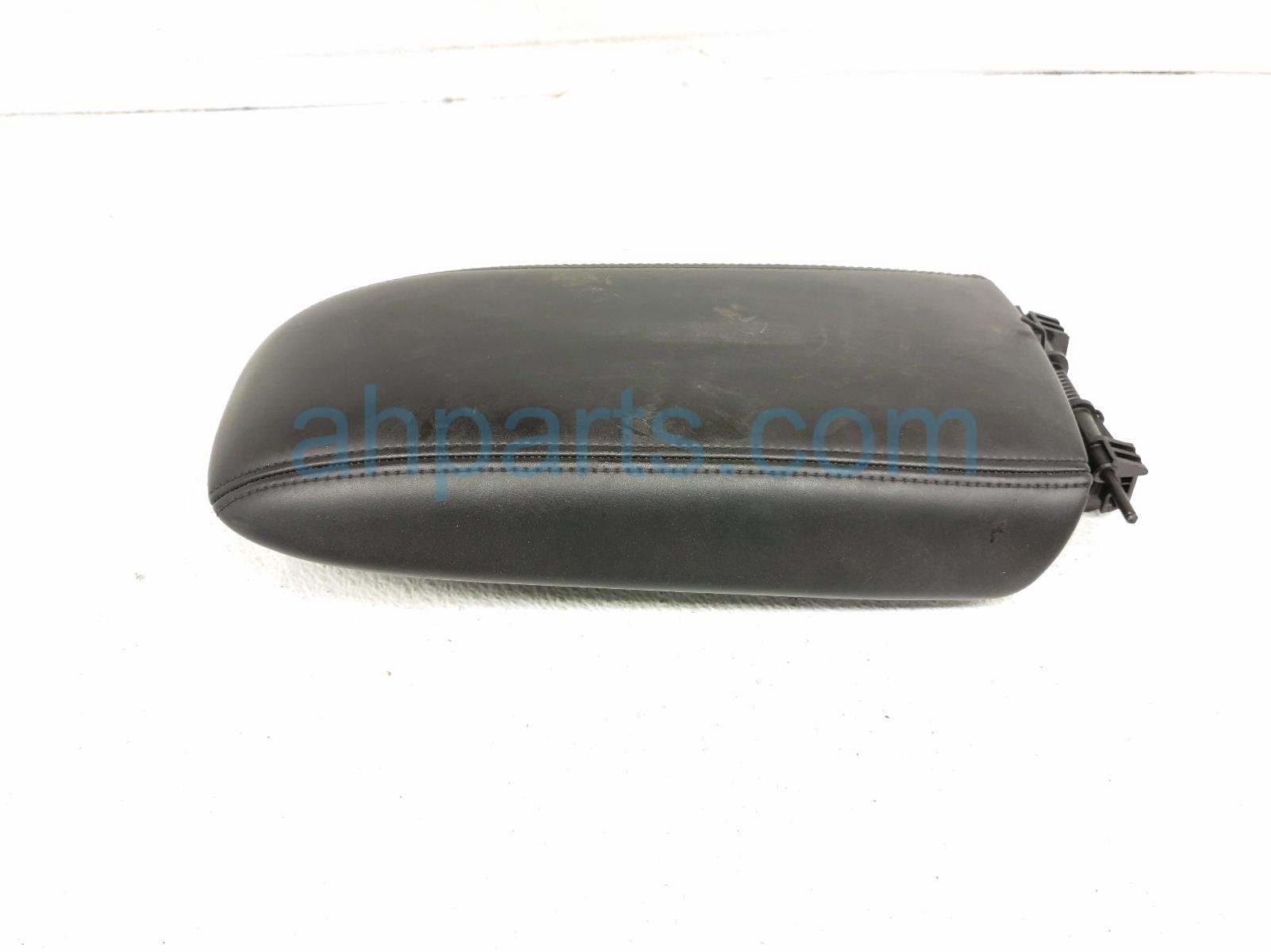 $70 Ford CENTER CONSOLE LID - BLACK $70 Ford CENTER CONSOLE LID - BLACK