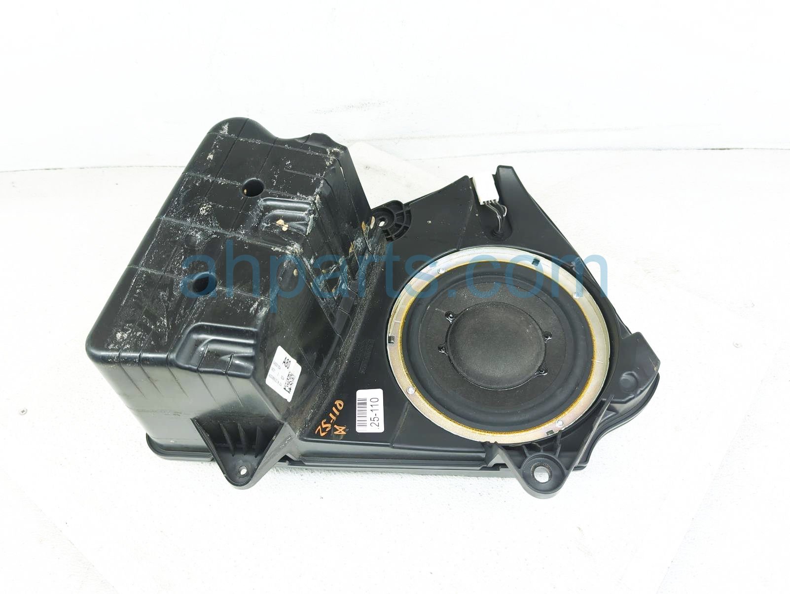 $100 Honda REAR SUBWOOFER SPEAKER UNIT $100 Honda REAR SUBWOOFER SPEAKER UNIT
