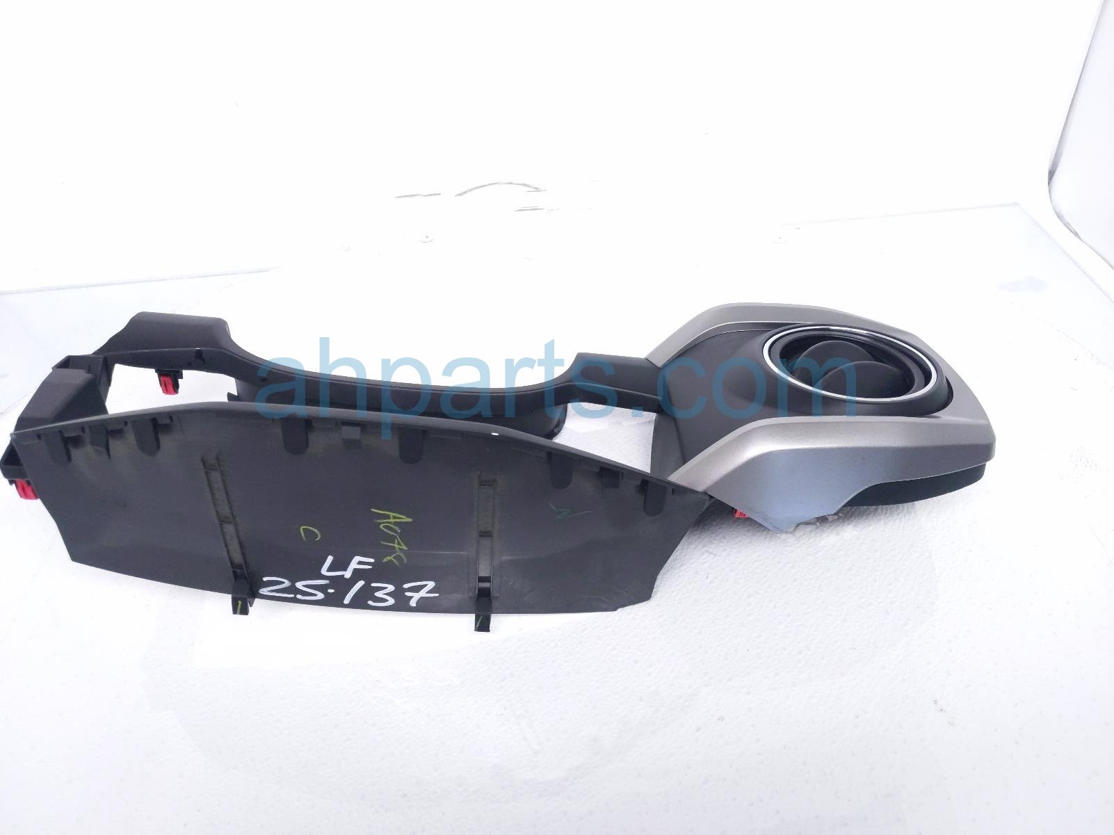 $99 Toyota SPEEDOMETER TRIM BEZEL W/AIR VENT $99 Toyota SPEEDOMETER TRIM BEZEL W/AIR VENT