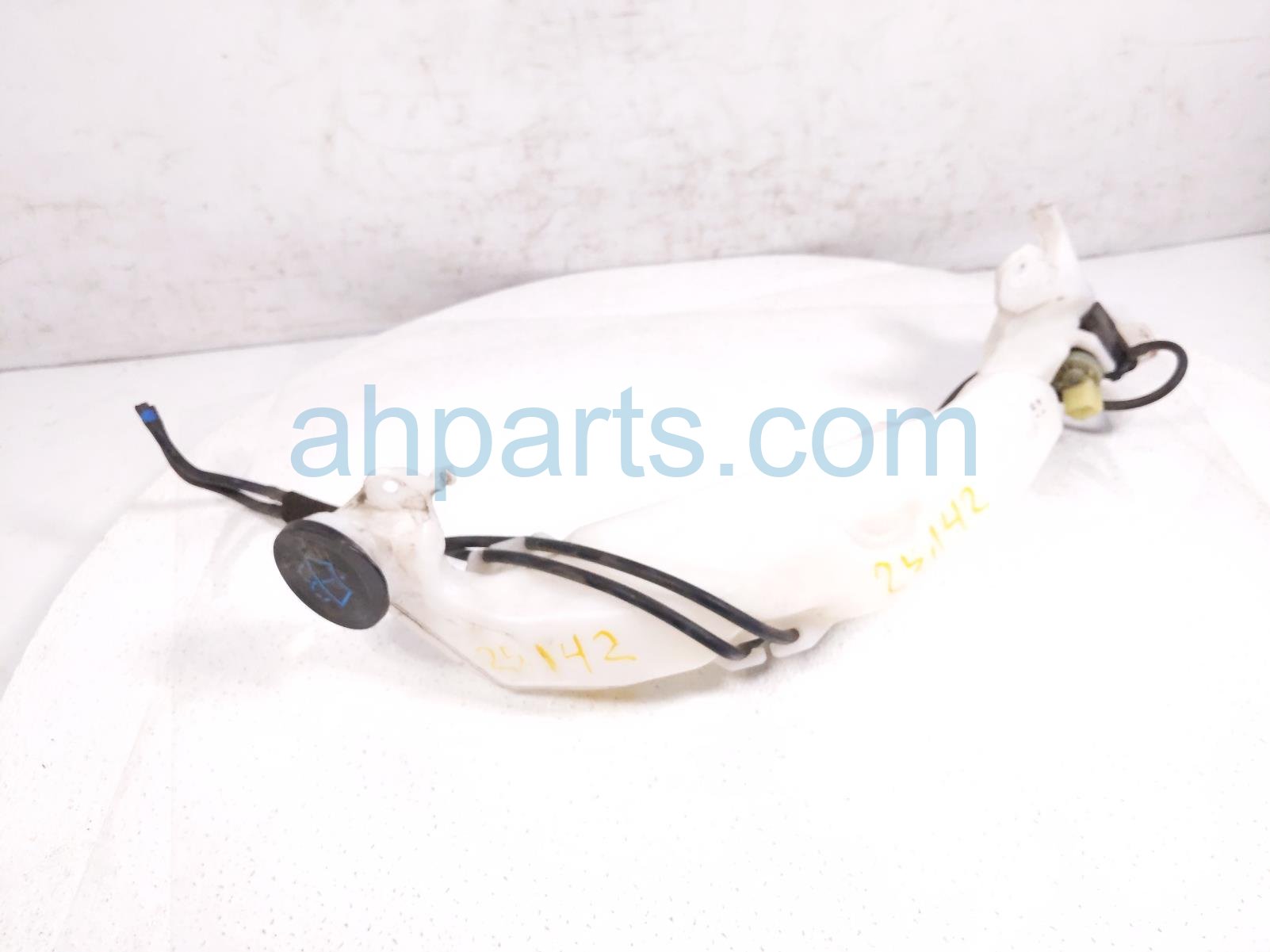 $65 Honda WINDSHIELD WASHER RESERVOIR TANK $65 Honda WINDSHIELD WASHER RESERVOIR TANK