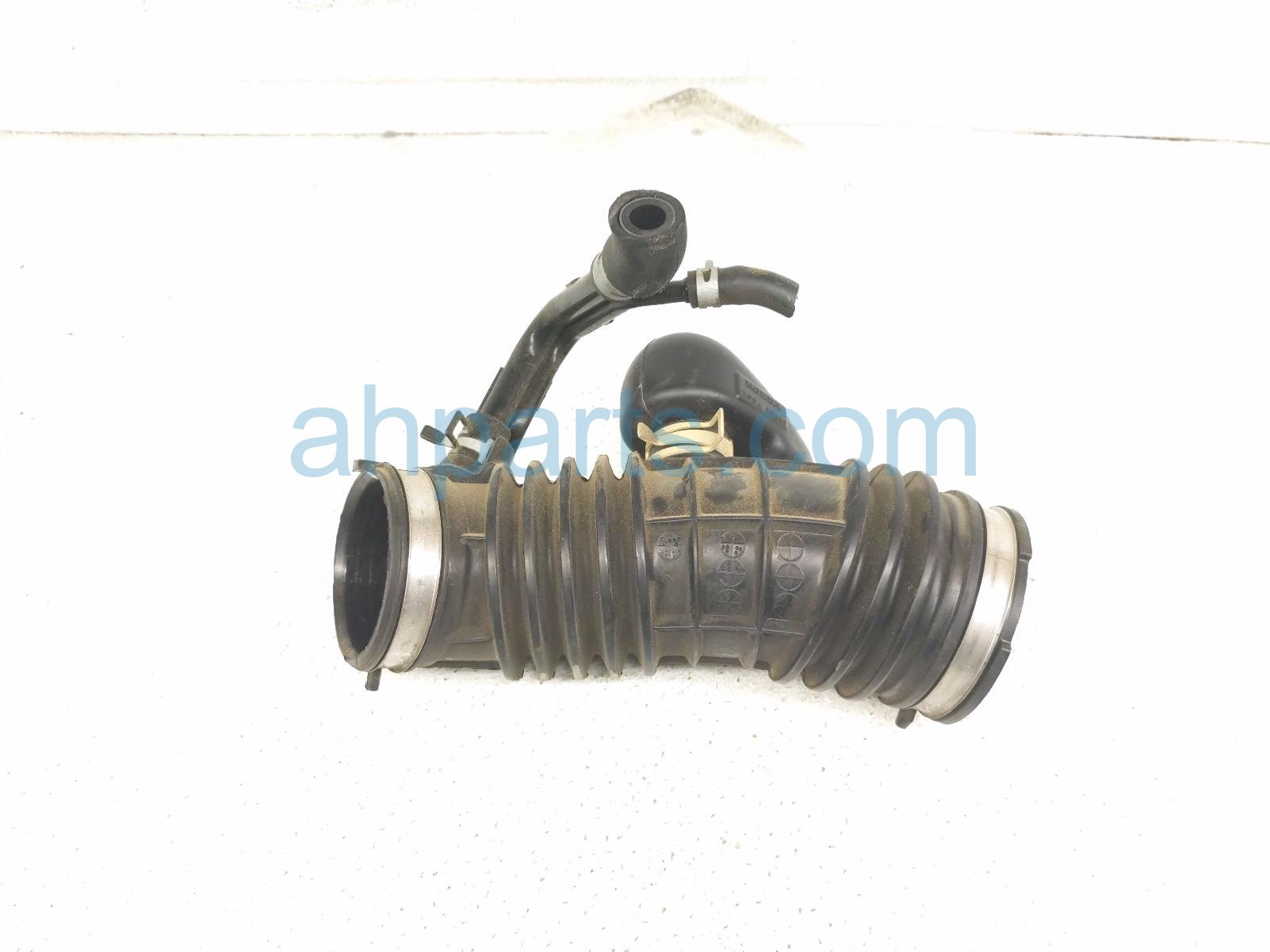 $20 Honda AIR CLEANER AIR FLOW TUBE - 2.4L $20 Honda AIR CLEANER AIR FLOW TUBE - 2.4L