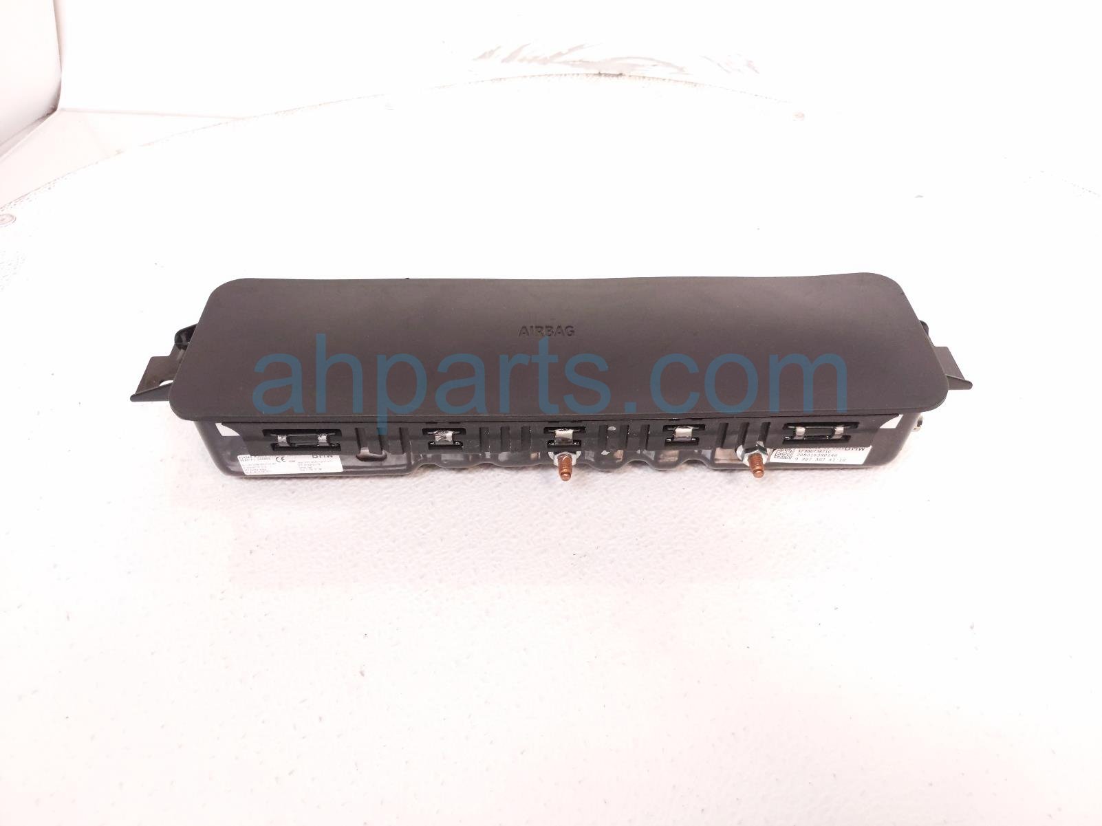 $325 BMW PASSENGER KNEE AIR BAG $325 BMW PASSENGER KNEE AIR BAG