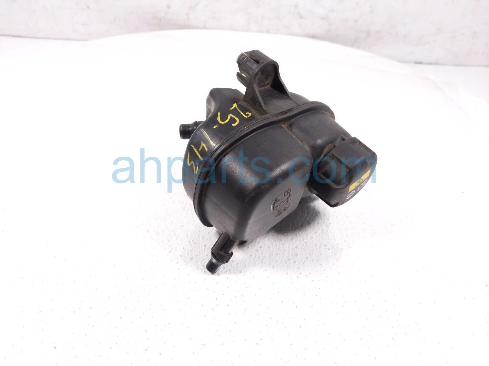 $50 BMW AUXILIARY OVERFLOW RESERVOIR TANK $50 BMW AUXILIARY OVERFLOW RESERVOIR TANK