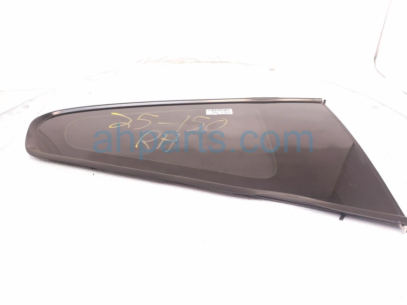 $125 Infiniti RH QUARTER WINDOW GLASS $125 Infiniti RH QUARTER WINDOW GLASS