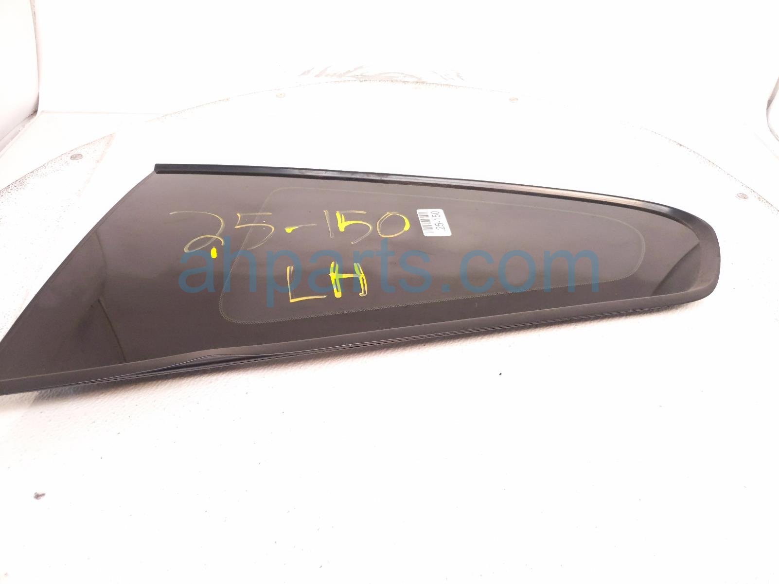 $99 Infiniti LH QUARTER WINDOW GLASS $99 Infiniti LH QUARTER WINDOW GLASS