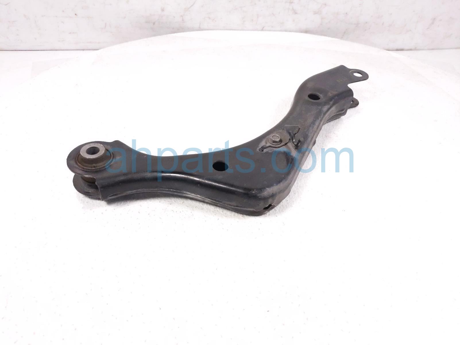 $25 Nissan RR/LH UPPER CONTROL ARM