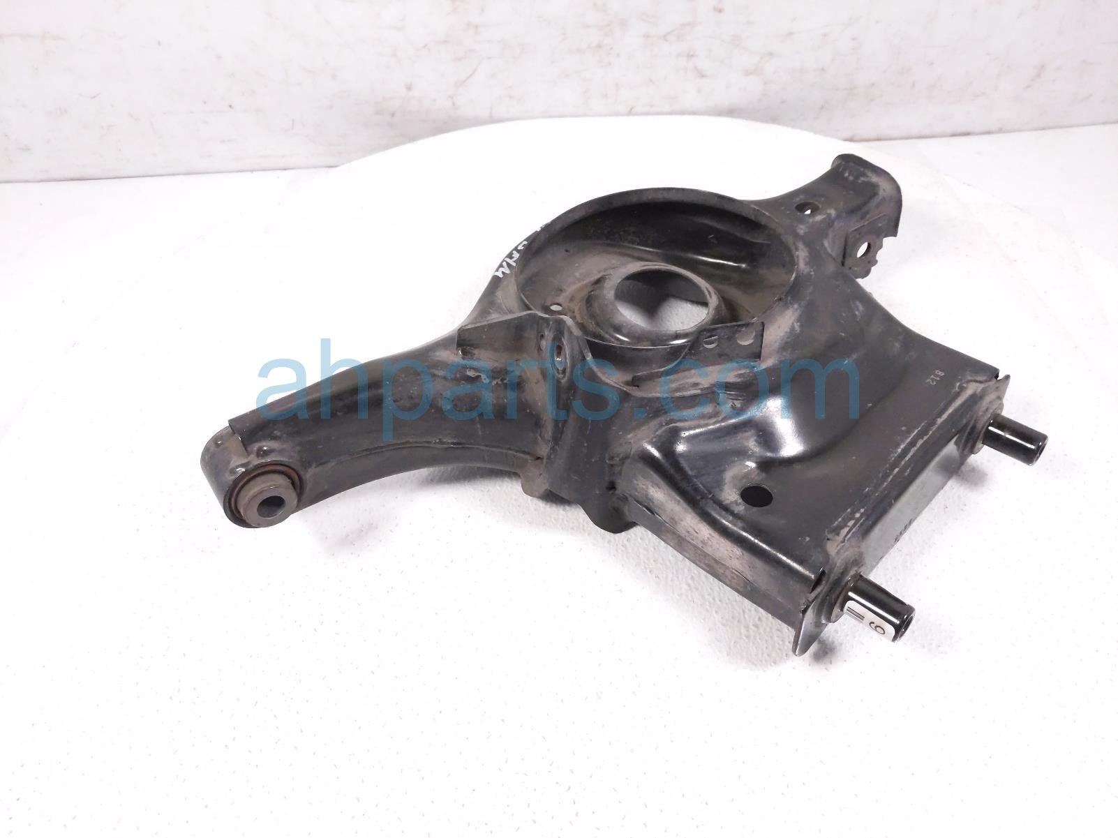 $59 Nissan RR/LH SPRING SEAT CONTROL ARM $59 Nissan RR/LH SPRING SEAT CONTROL ARM