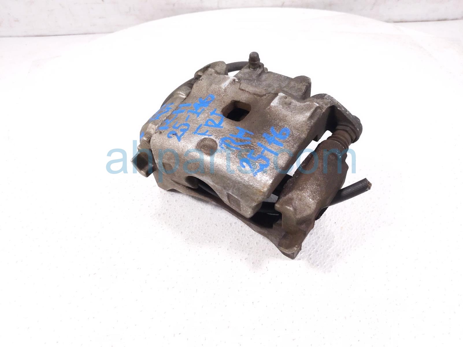 $23 Nissan FR/RH BRAKE CALIPER $23 Nissan FR/RH BRAKE CALIPER