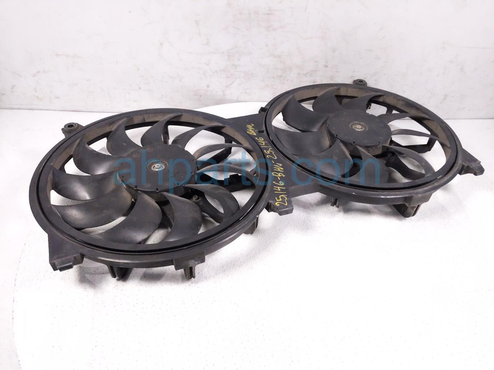 $50 Nissan RADIATOR FAN ASSEMBLY $50 Nissan RADIATOR FAN ASSEMBLY