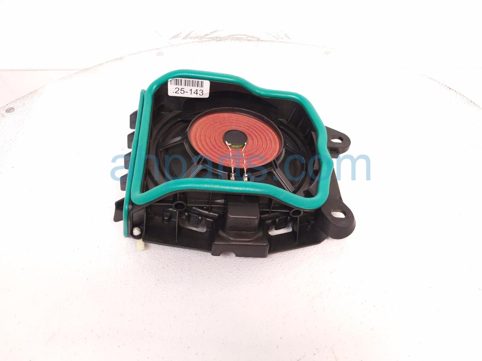 $99 BMW FR/RH CENTRAL BASS SPEAKER $99 BMW FR/RH CENTRAL BASS SPEAKER