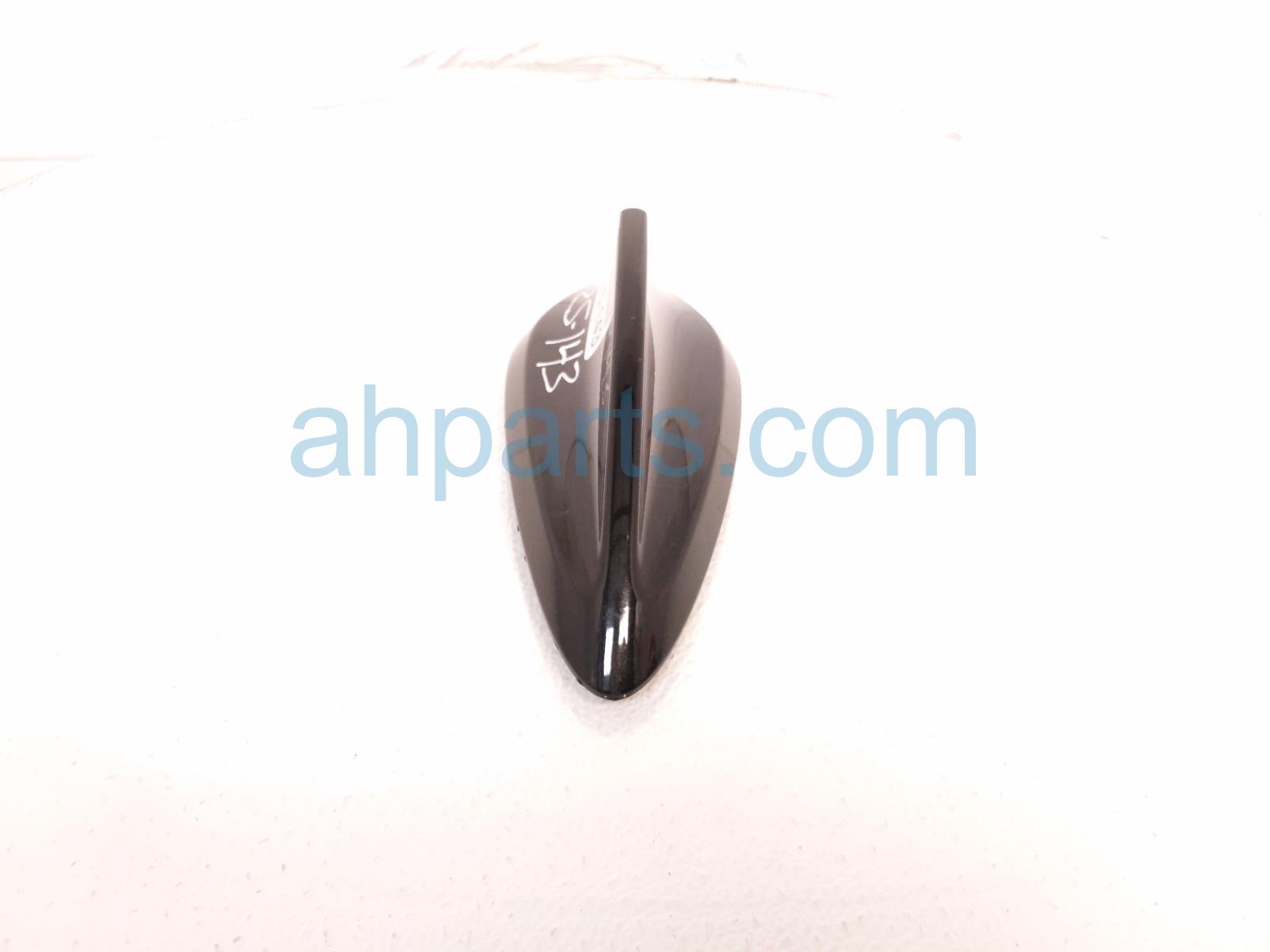 $39 BMW ROOF ANTENNA HOUSING ONLY $39 BMW ROOF ANTENNA HOUSING ONLY