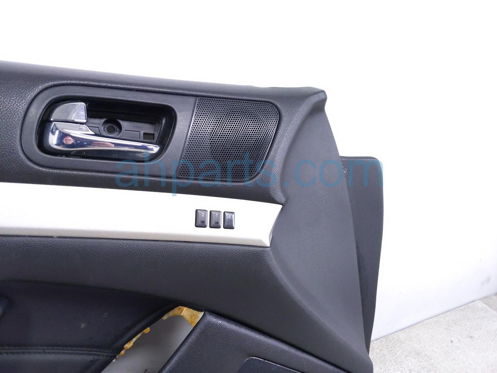 Sold 2008 Infiniti G37 Front Trim / Liner Driver Interior Door