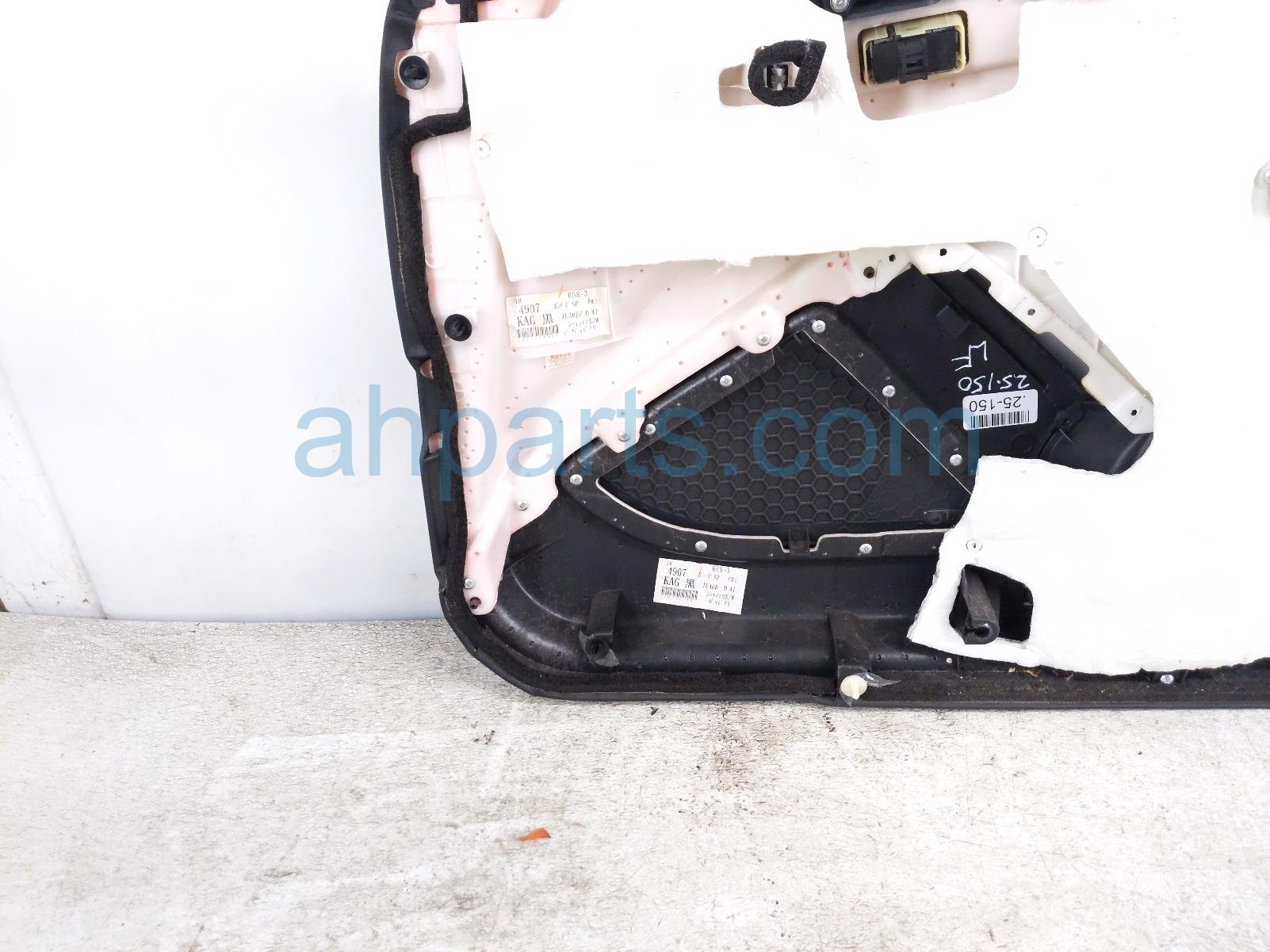 Sold 2008 Infiniti G37 Front Trim / Liner Driver Interior Door