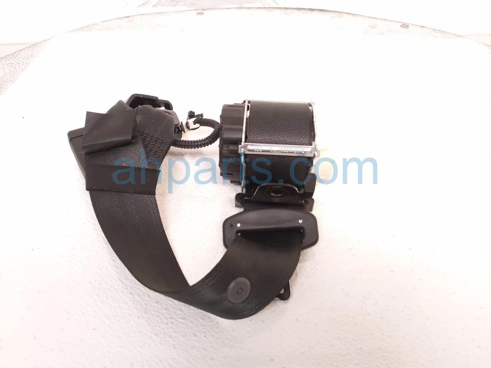 $45 Honda REAR MID SEAT BELT - BLACK SEDAN $45 Honda REAR MID SEAT BELT - BLACK SEDAN