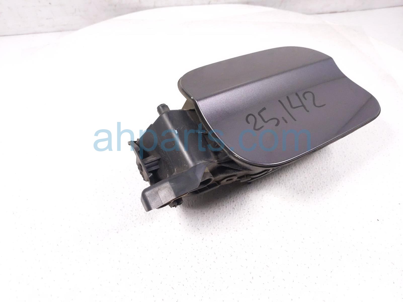 Sold 2018 Honda Clarity Gas / Fuel Filler Door - Grey 74480-TRW-A00ZF