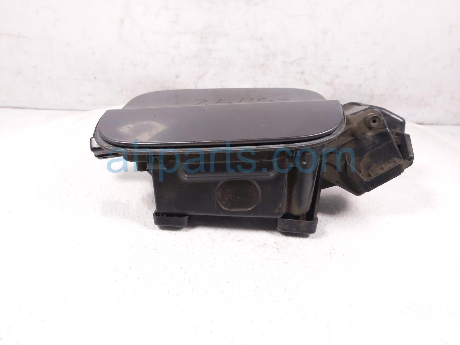 Sold 2018 Honda Clarity Gas / Fuel Filler Door - Grey 74480-TRW-A00ZF
