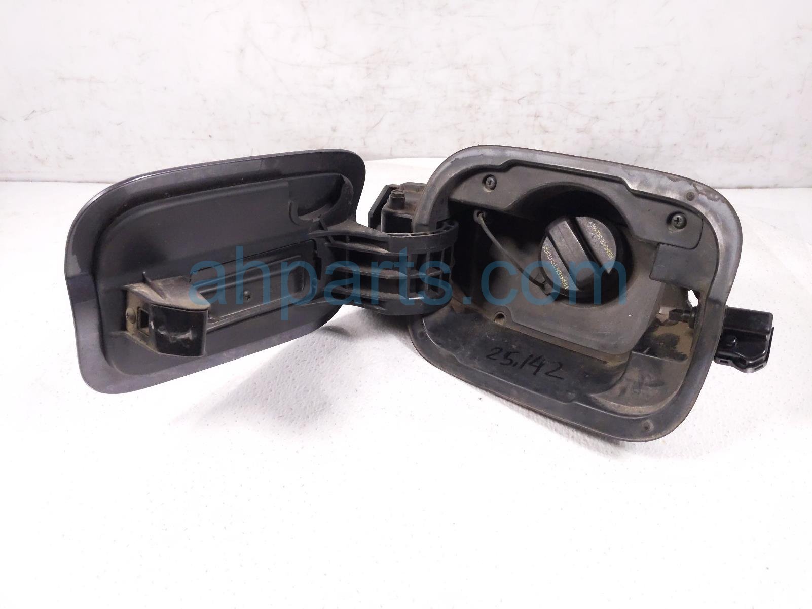 Sold 2018 Honda Clarity Gas / Fuel Filler Door - Grey 74480-TRW-A00ZF