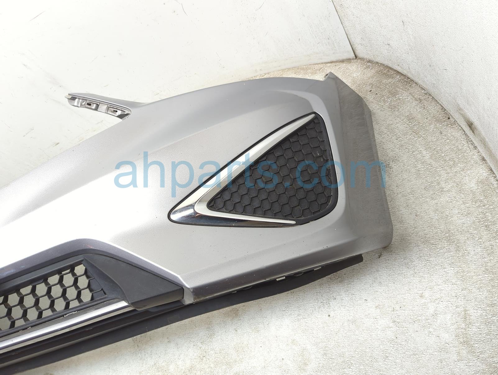 Sold 2020 Acura ILX Front Bumper Cover - Silver * 04711-T3R-A90ZZ