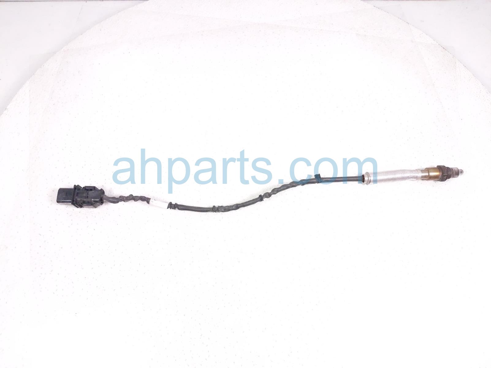 $75 BMW FRONT UPPER MANIFOLD OXYGEN SENSOR $75 BMW FRONT UPPER MANIFOLD OXYGEN SENSOR