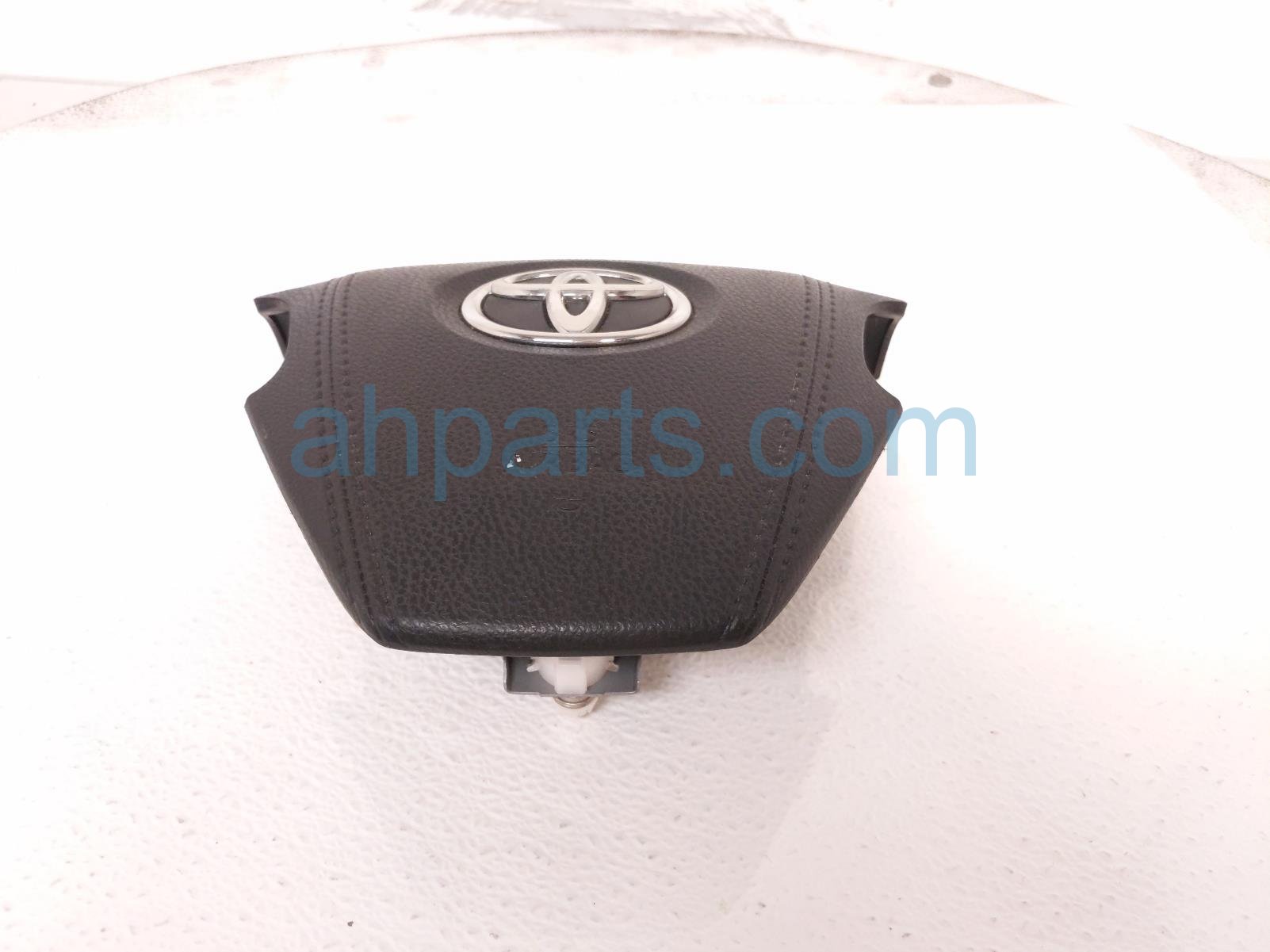 $225 Toyota DRIVER WHEEL AIRBAG $225 Toyota DRIVER WHEEL AIRBAG