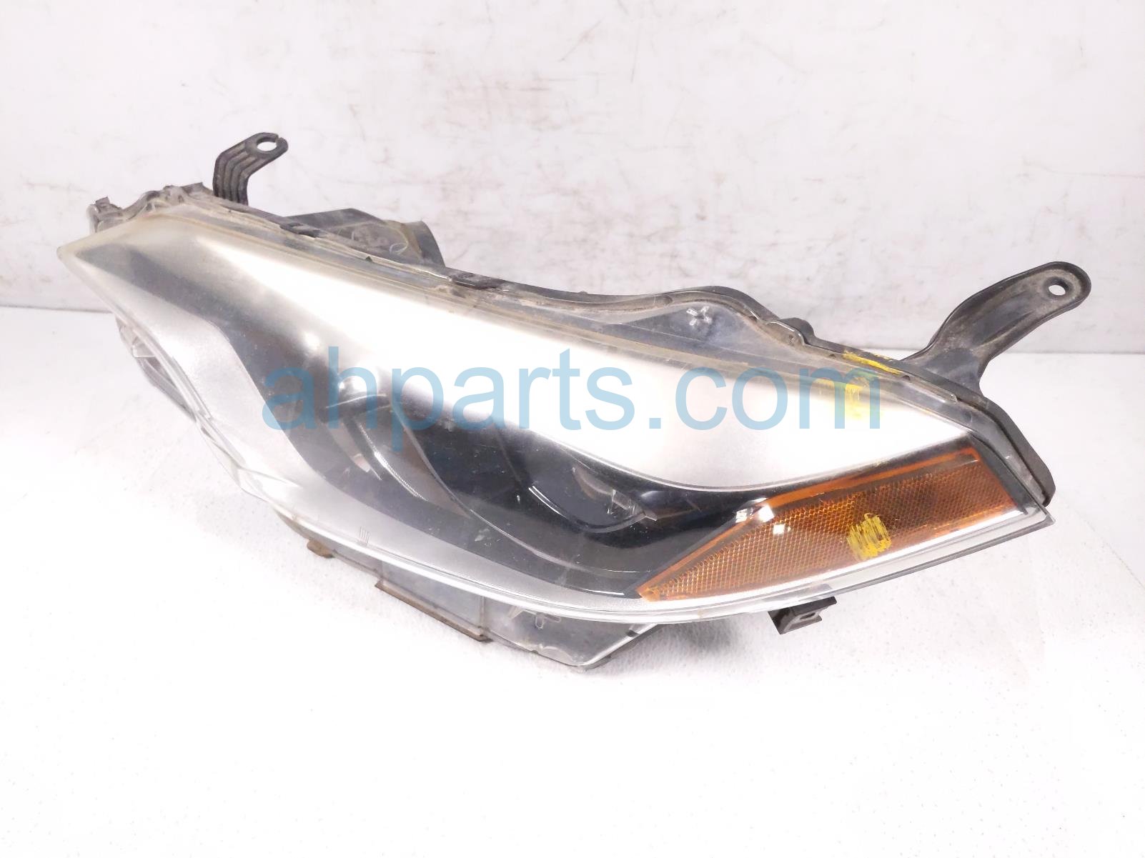 $145 Toyota LH HEADLAMP / LIGHT * $145 Toyota LH HEADLAMP / LIGHT *