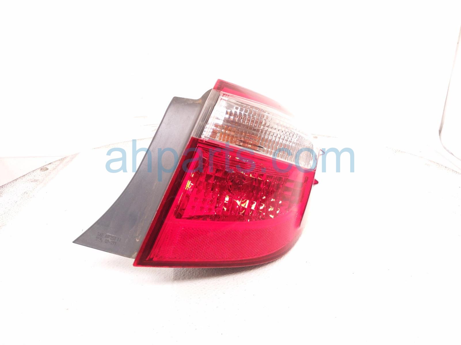 $65 Toyota RH TAIL LAMP (ON BODY) $65 Toyota RH TAIL LAMP (ON BODY)