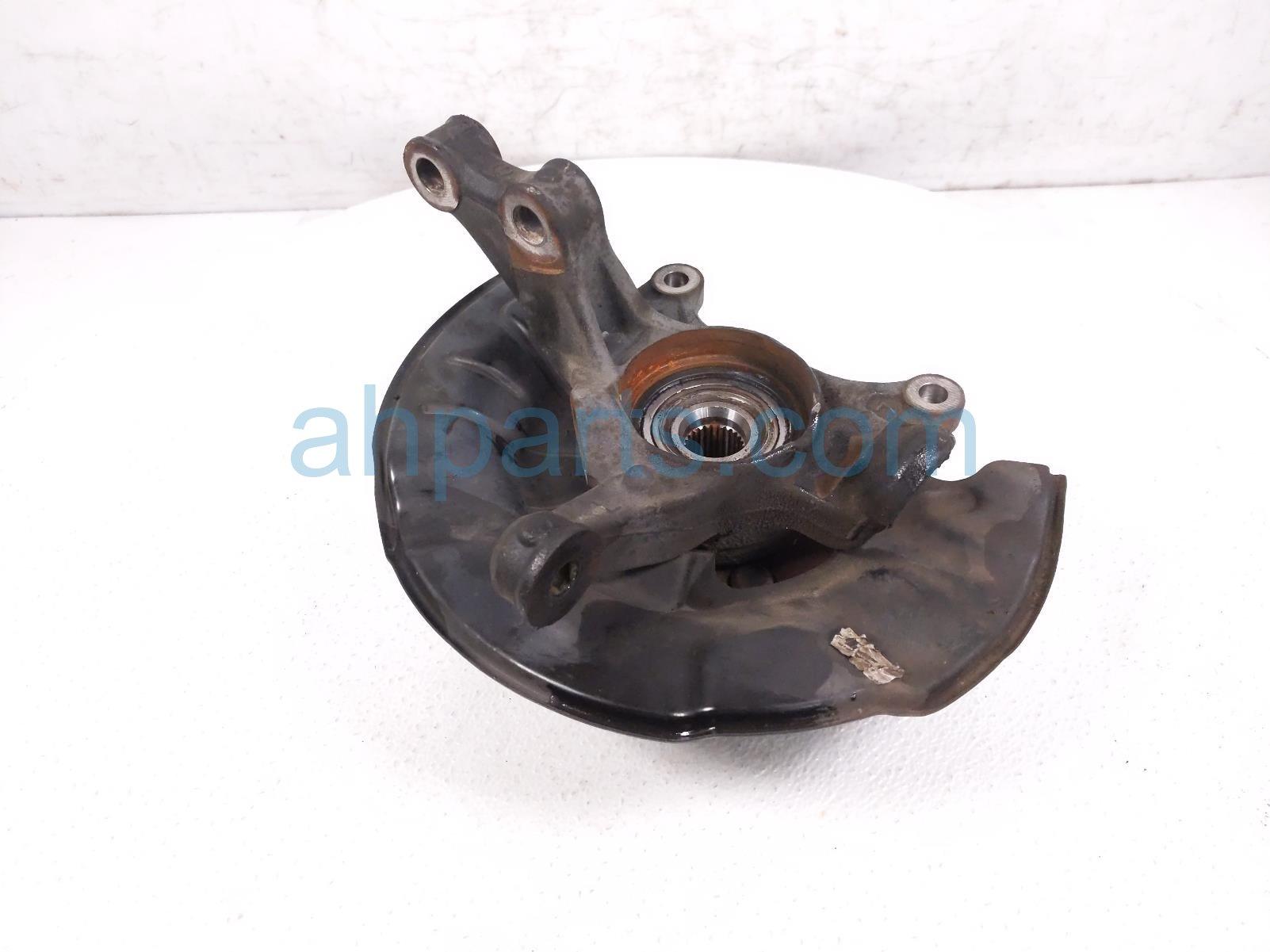 $99 Toyota FR/LH SPINDLE KNUCKLE HUB $99 Toyota FR/LH SPINDLE KNUCKLE HUB