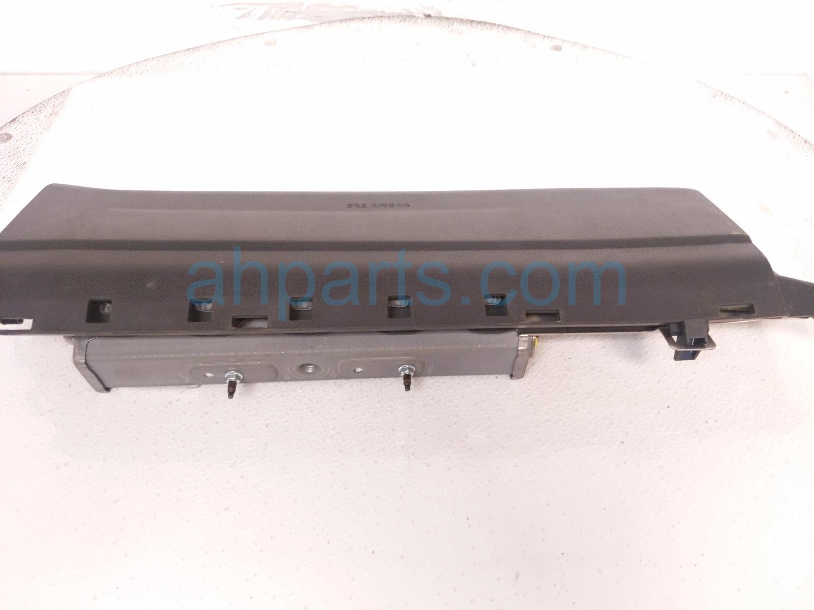 $75 Toyota PASSENGER KNEE AIR BAG $75 Toyota PASSENGER KNEE AIR BAG