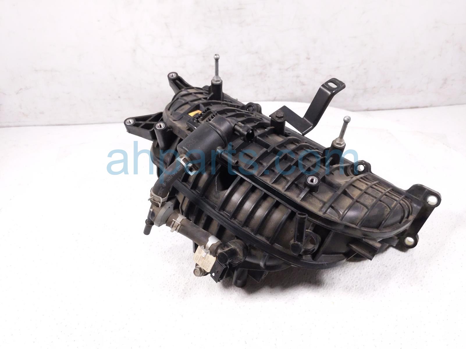 $235 Kia INTAKE MANIFOLD $235 Kia INTAKE MANIFOLD