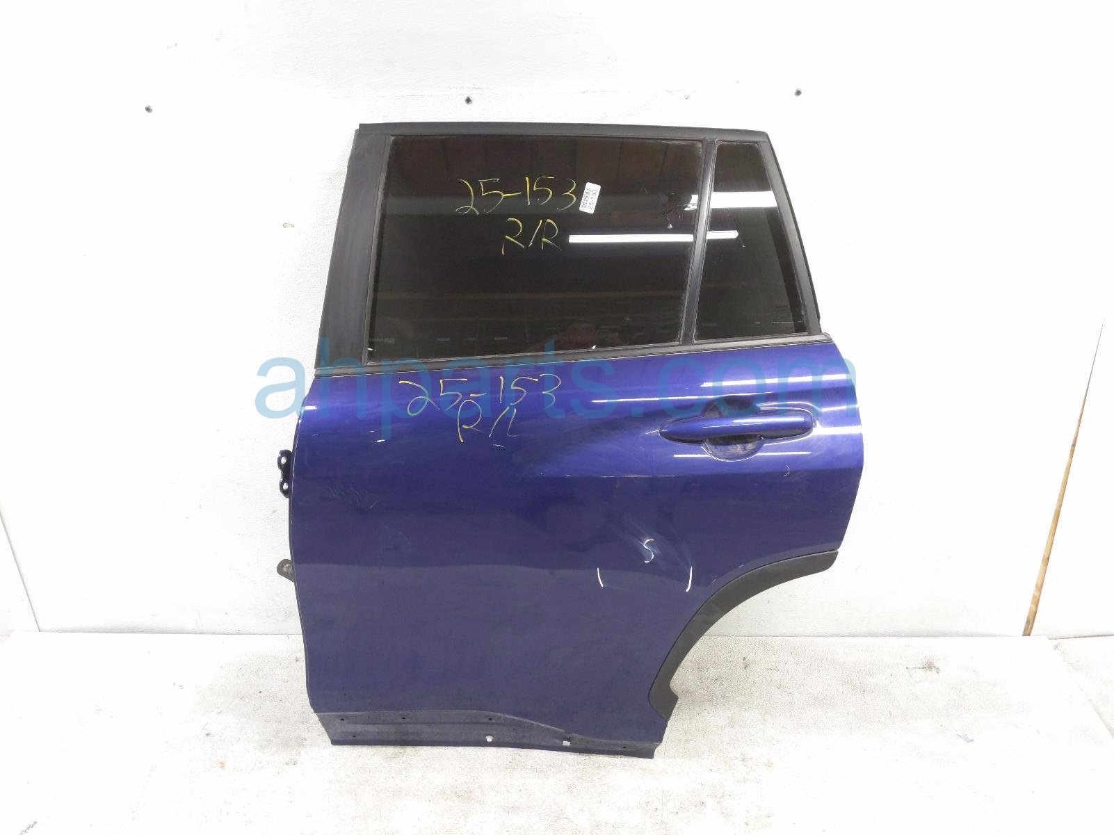 $725 Toyota RR/LH DOOR - BLUE - NO INSIDE TRIM* $725 Toyota RR/LH DOOR - BLUE - NO INSIDE TRIM*