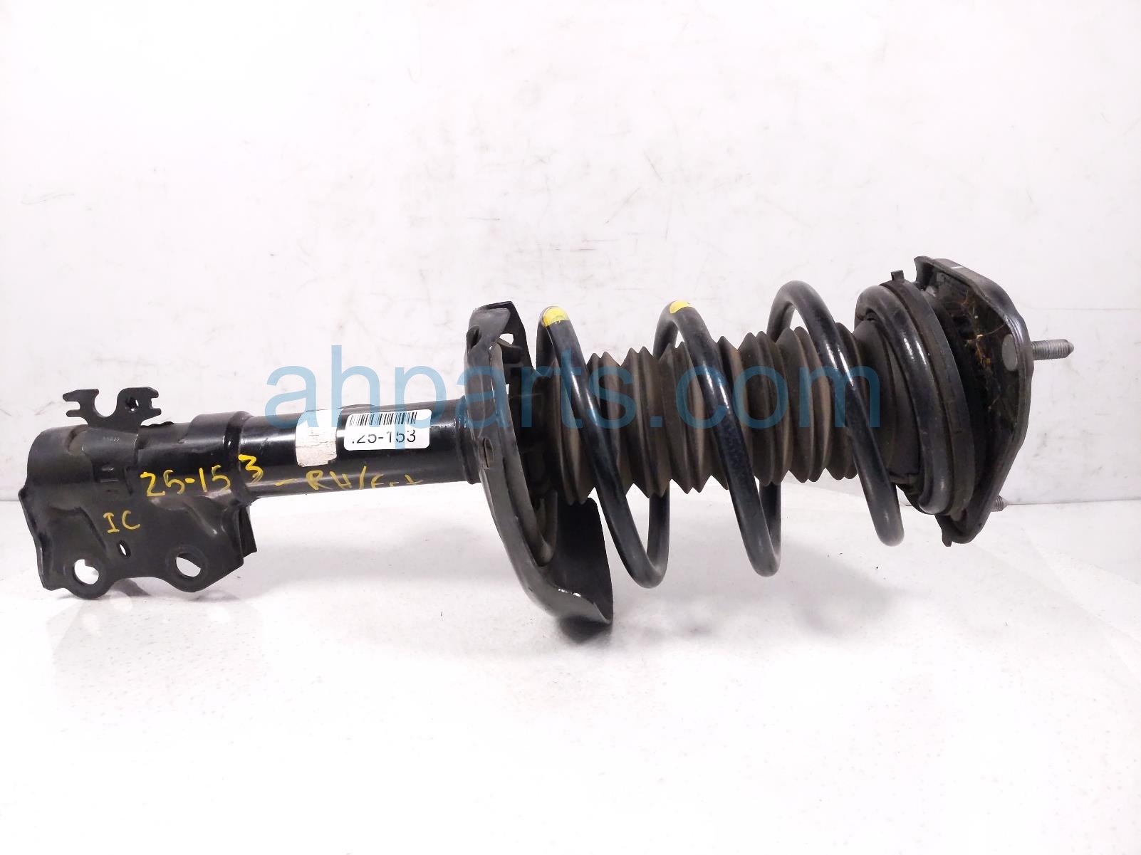 Sold 2022 Toyota Corollacs Front Passenger Strut + Spring 48510-8Z509