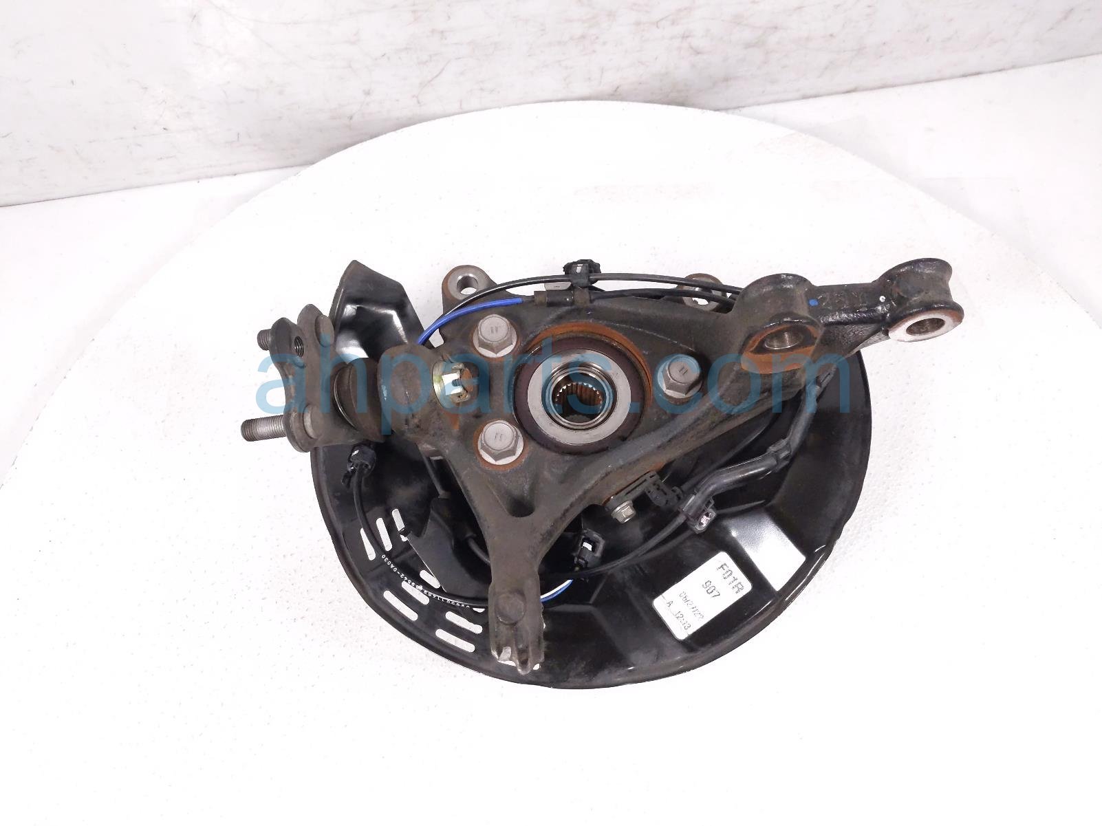 Sold 2022 Toyota Corollacs Front Passenger Spindle Knuckle Hub