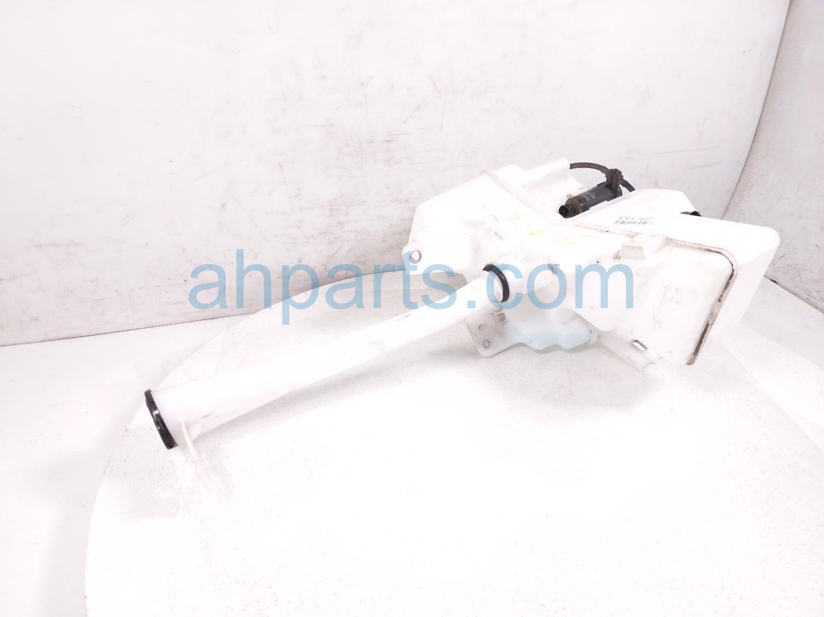 $95 Toyota WINDSHIELD WASHER RESERVOIR TANK