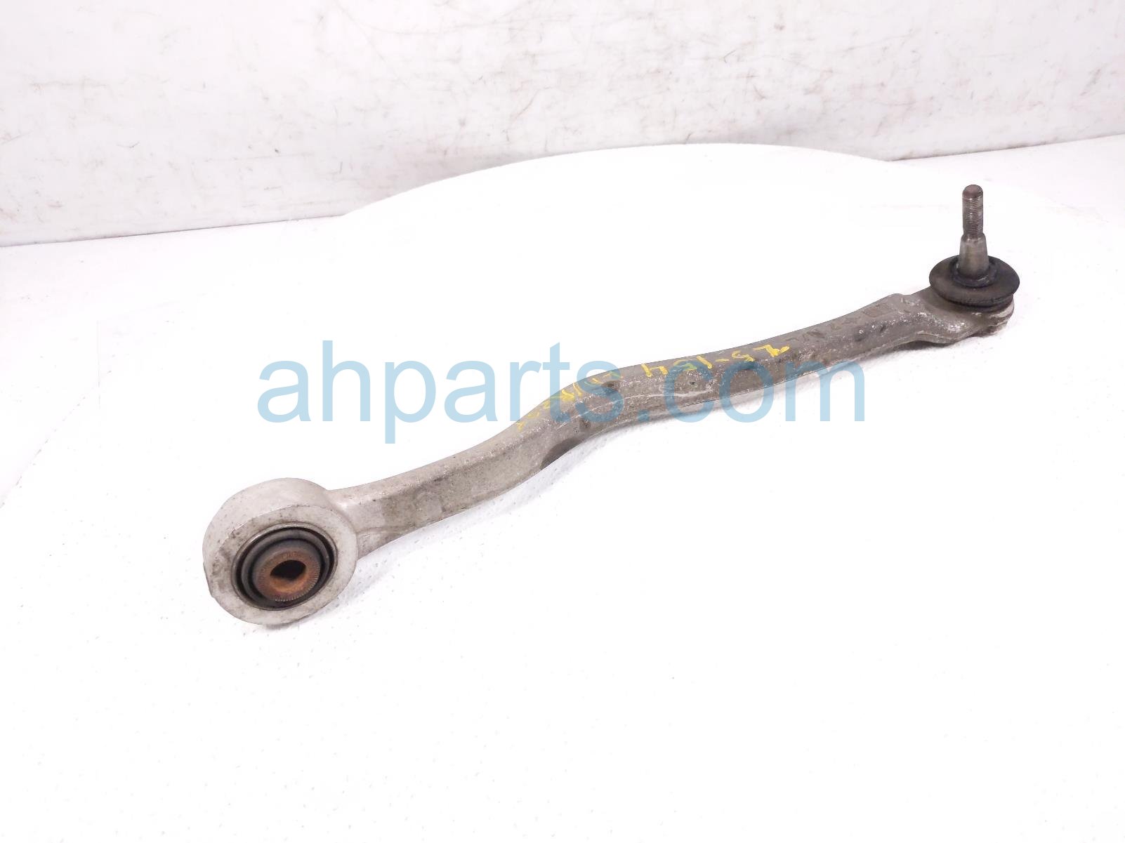 $75 Lexus RR/LH TRAILING CONTROL ARM $75 Lexus RR/LH TRAILING CONTROL ARM