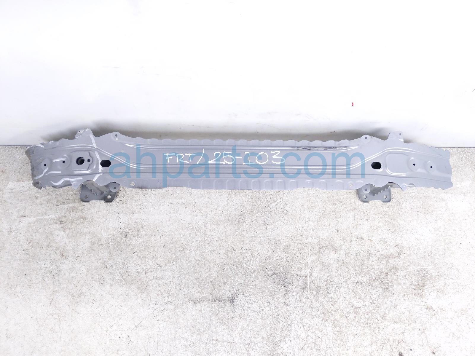 $125 Subaru FRONT REINFOCEMENT BAR * $125 Subaru FRONT REINFOCEMENT BAR *