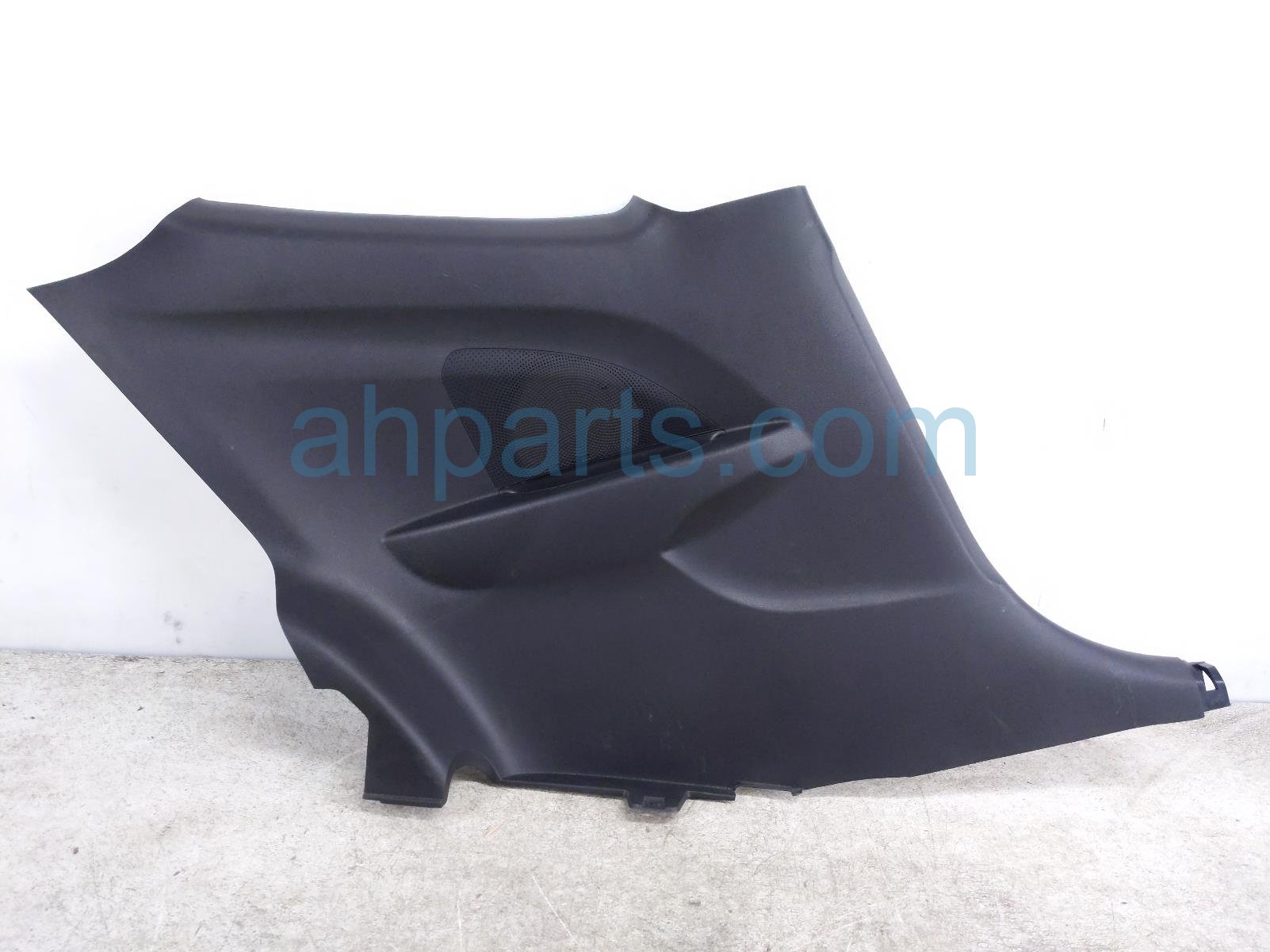 $100 Hyundai LH INSIDE QUARTER TRIM PANEL - BLK * $100 Hyundai LH INSIDE QUARTER TRIM PANEL - BLK *