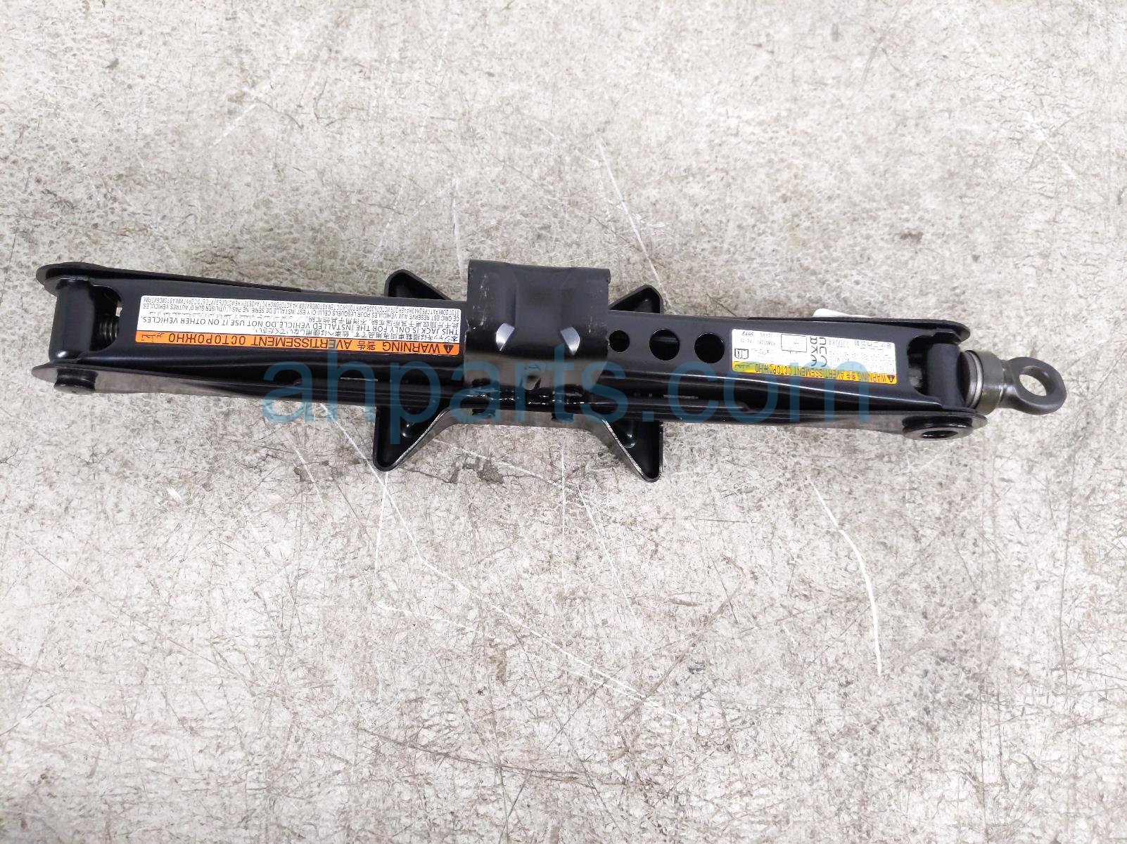 Sold 2022 Toyota Corollacs 2 Tools + Scissor Jack W/foam Holder