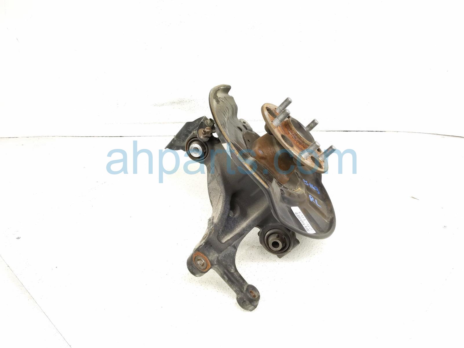 $125 Toyota RR/LH SPINDLE KNUCKLE HUB $125 Toyota RR/LH SPINDLE KNUCKLE HUB