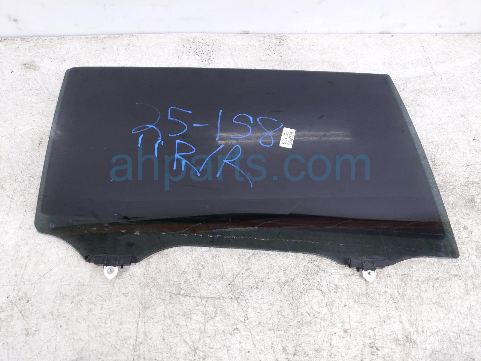 $125 Toyota RR/RH DOOR GLASS WINDOW * $125 Toyota RR/RH DOOR GLASS WINDOW *