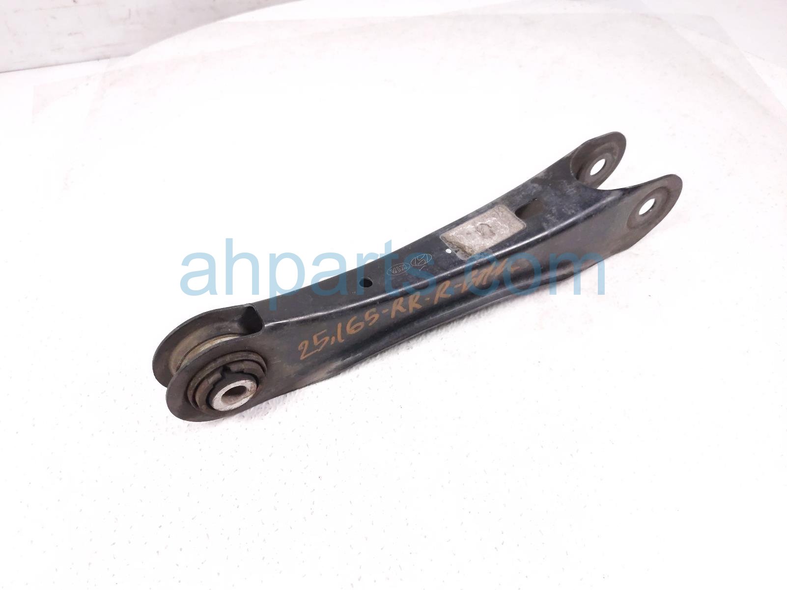 $65 Kia RR/RH LATERAL CONTROL ARM $65 Kia RR/RH LATERAL CONTROL ARM