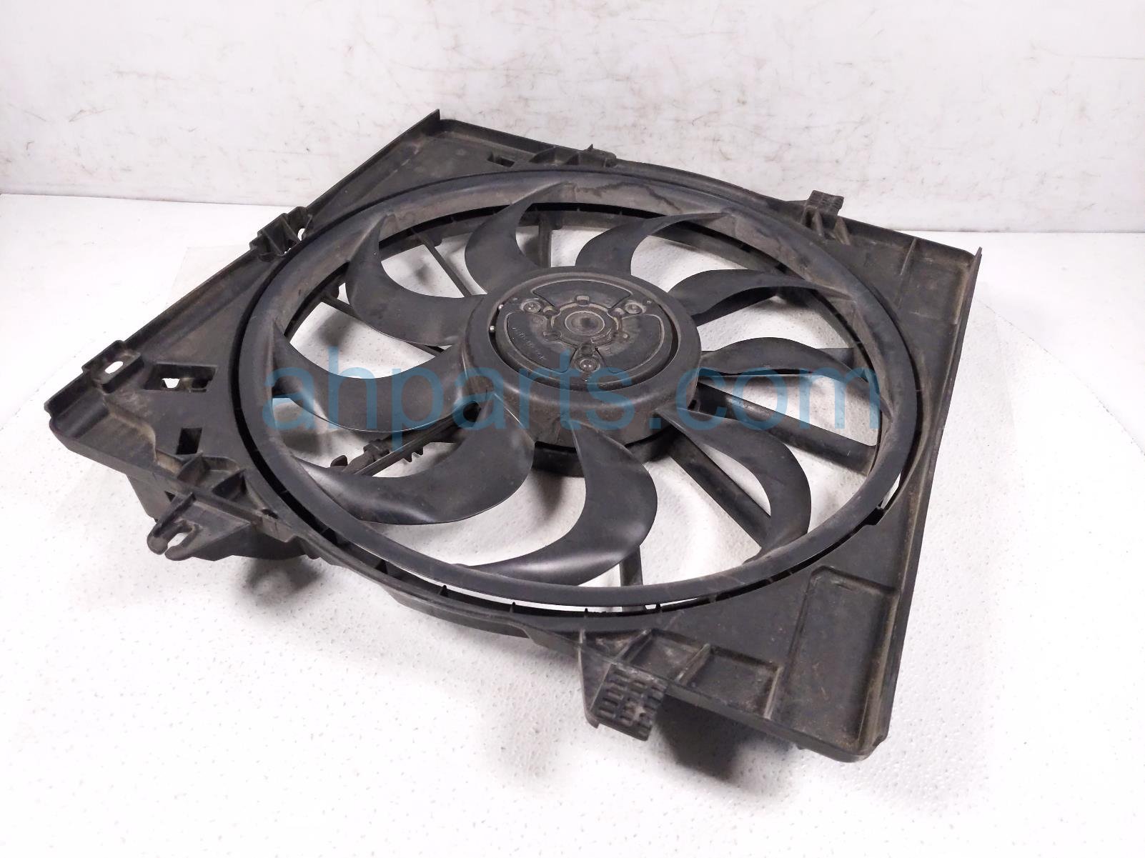 $275 Kia RADIATOR FAN ASSEMBLY - 71K MILES $275 Kia RADIATOR FAN ASSEMBLY - 71K MILES