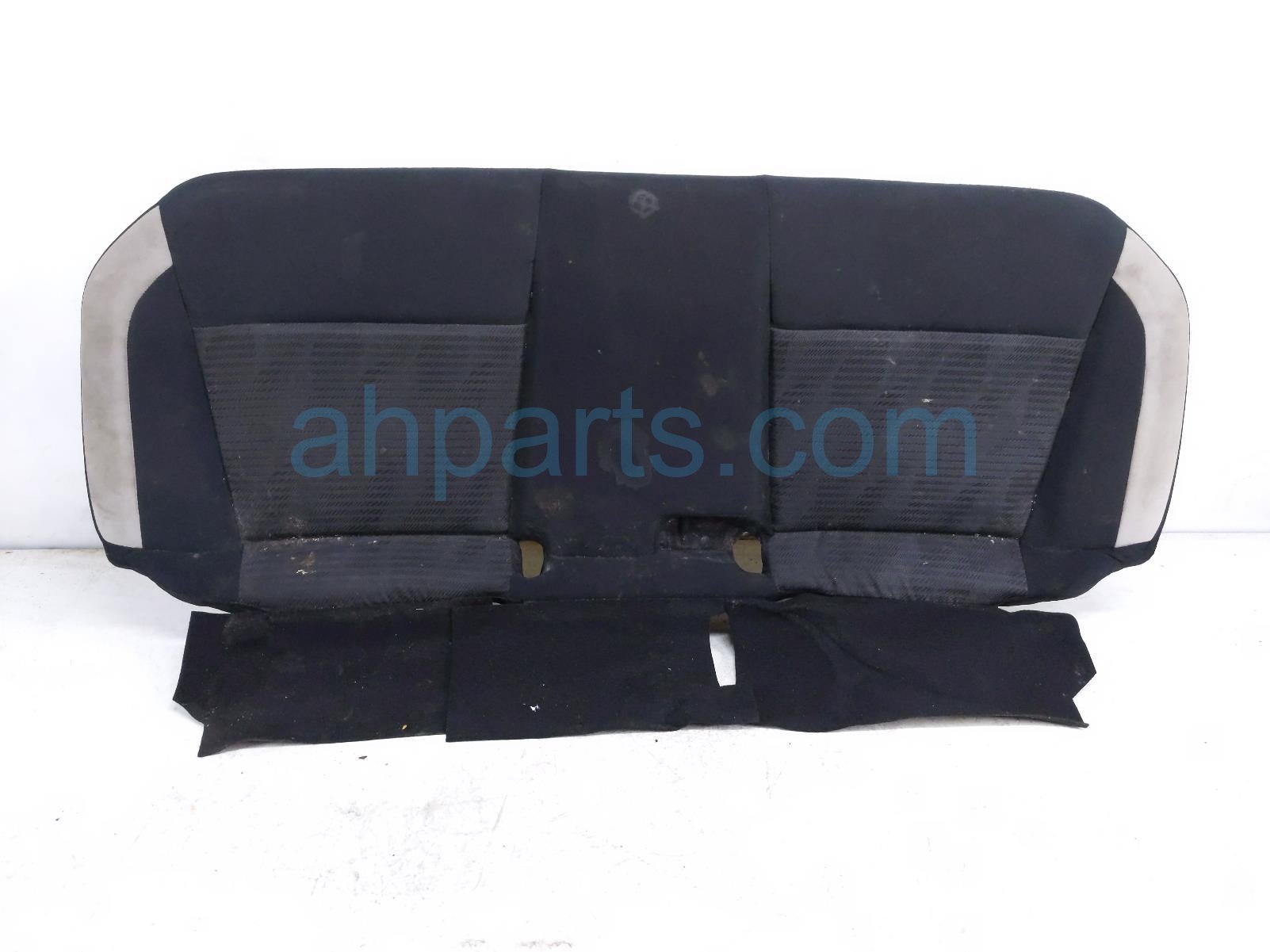 $75 Nissan REAR LOWER SEAT CUSHION - GREY SV * $75 Nissan REAR LOWER SEAT CUSHION - GREY SV *